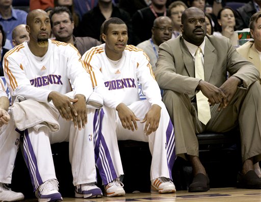 洛杉矶道奇队克莱顿·克萧在 2022 年投出完全比赛 7 局后被换下，引发关于“纪录与健康”的论战