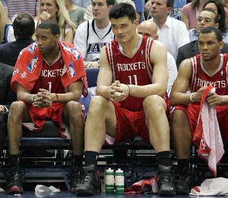 全市场：国米等待卢克曼进展同时考虑后卫引援，首选是莱昂尼