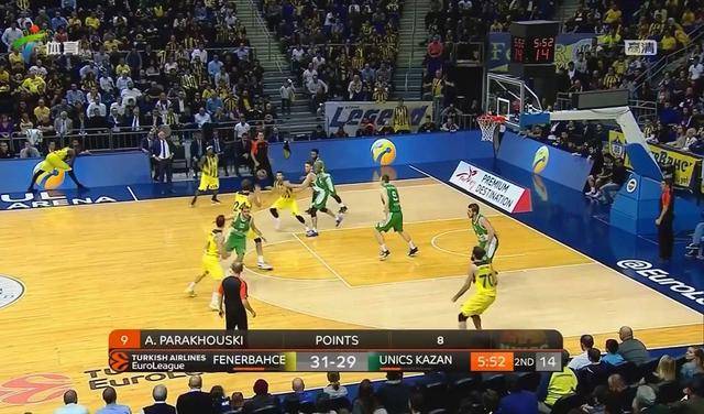 太阳报：涉嫌在酒吧用头撞伤他人，英格兰球星伊万·托尼被捕