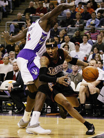 状态远更出色的泽林斯基岂能缺席，击败亚特兰大的原班十一人全部留任，图拉姆与劳塔罗联袂锋线。 @barzacom_ 来源：国米记者Marco Barzaghi