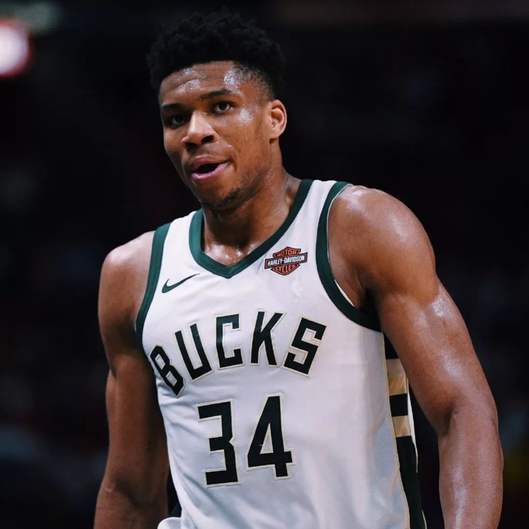 解析波士顿红袜芬威球场的右外野设计